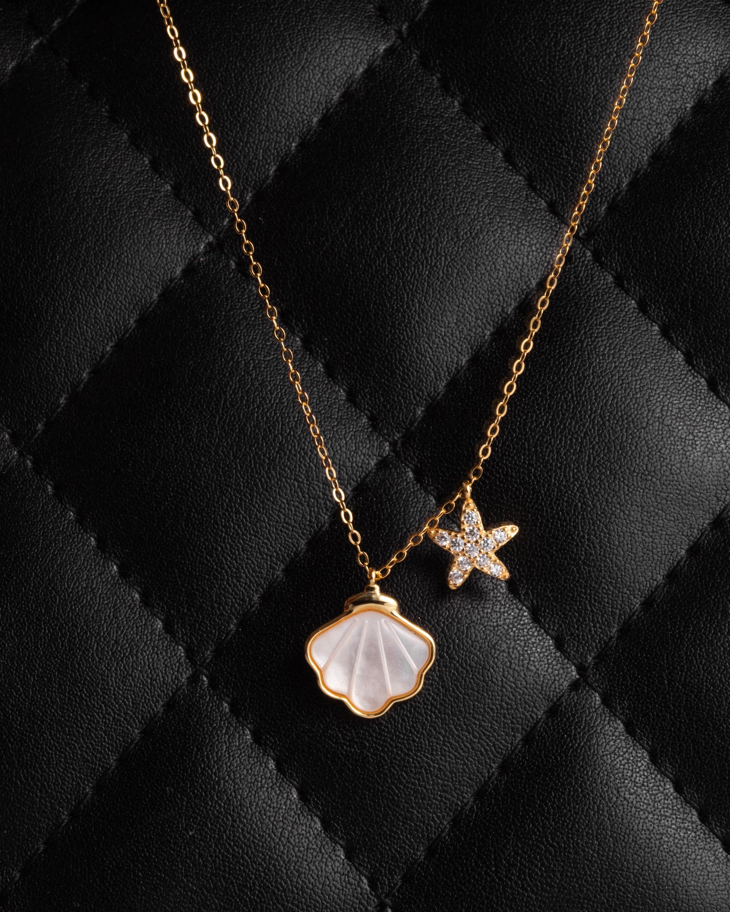 PENDENT STUDDED WITH CZ