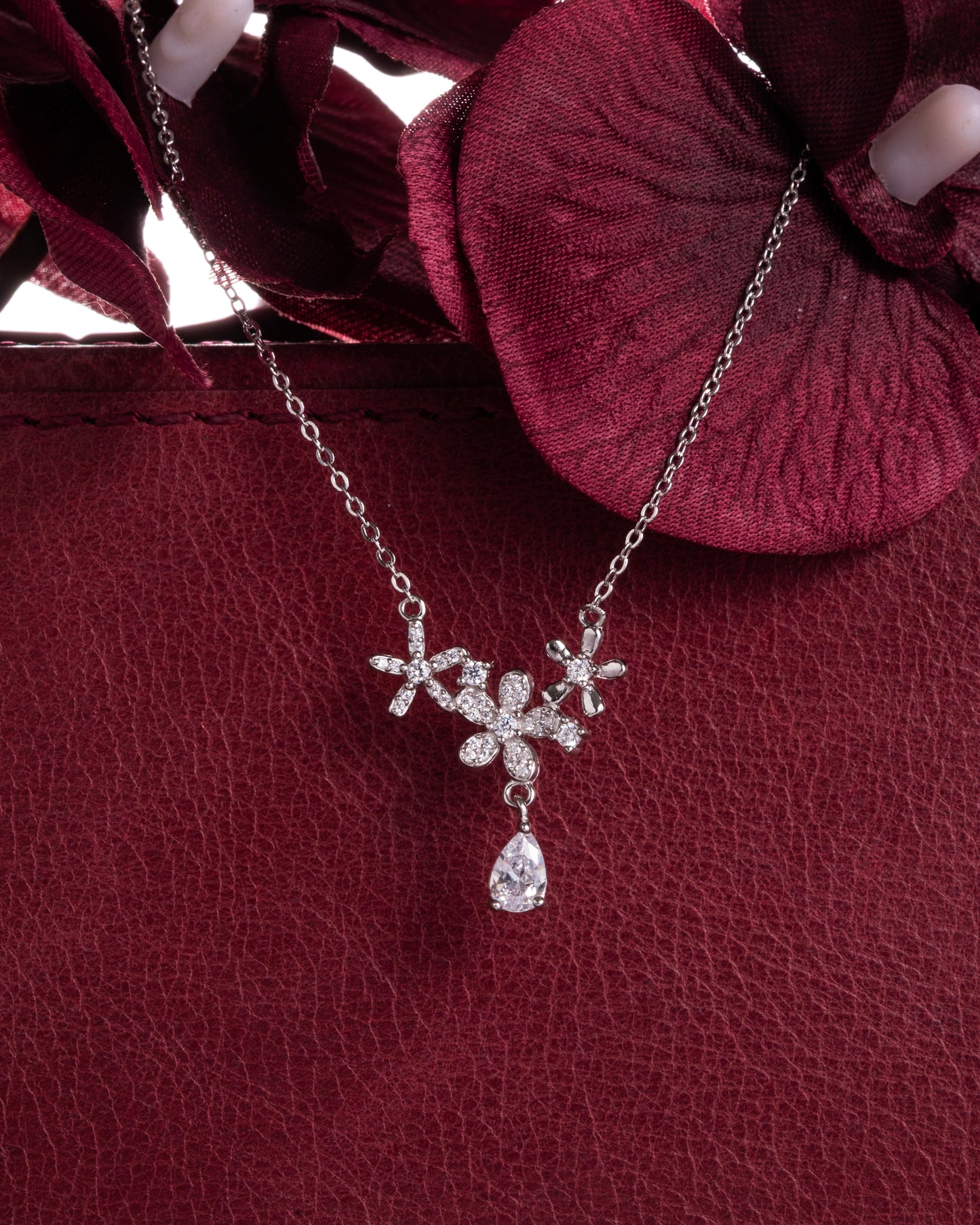 PENDENT STUDDED WITH CZ