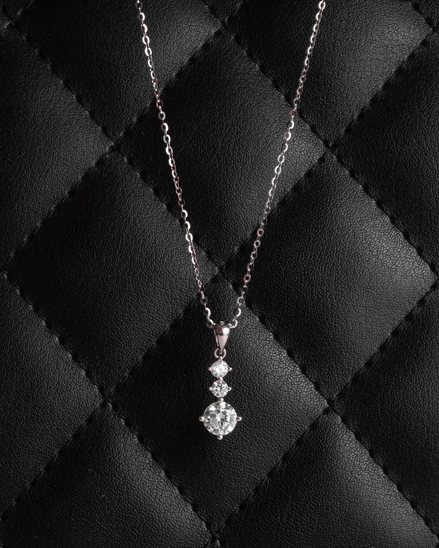 PENDENT STUDDED WITH CZ