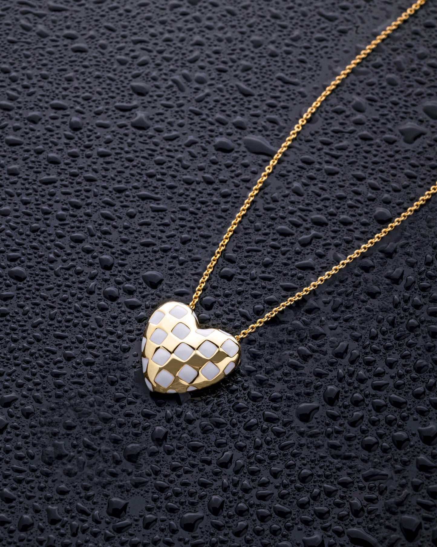 HEART CHECK PENDENT