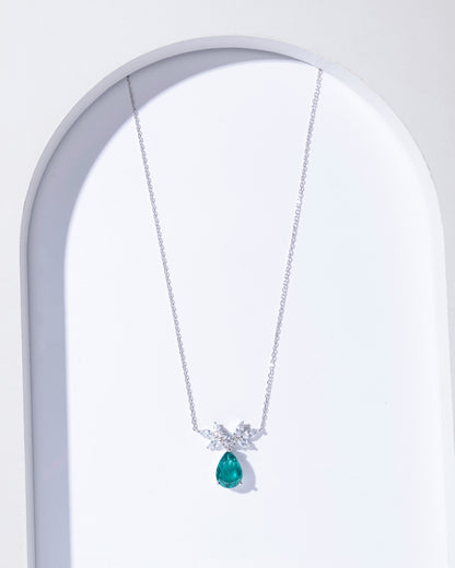 GREEN PEAR DROP NECKLACE